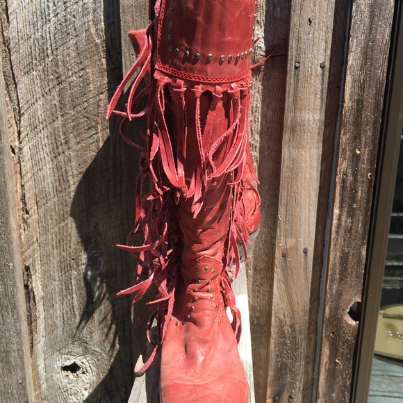 Red Liberty Black size 6.5 - Picture 4 of 5